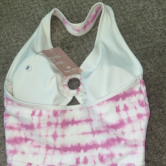 Tiger Mist 💗🤍 Impulse Jumpsuit - Picture 6 of 6